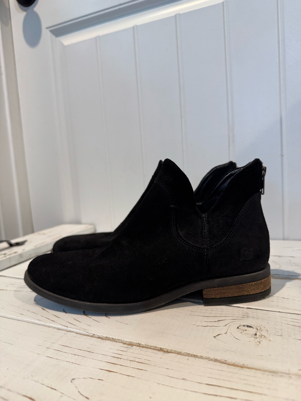 Born Black Leather Ankle Boots US 7
